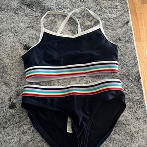 Hardly worn adorable bathing suit (2 pc) Abercrombie